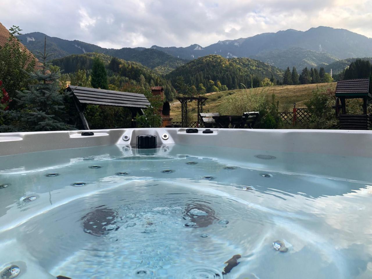 Willa Hot Tub Chalet Retreat Braszów Zewnętrze zdjęcie