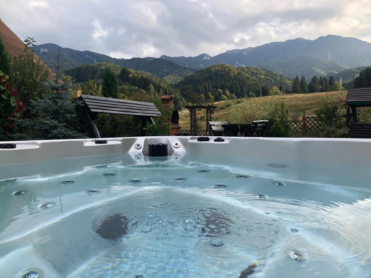Willa Hot Tub Chalet Retreat Braszów Zewnętrze zdjęcie